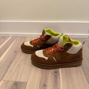 UGG brown & white boots, Size US 9.5 #shearling #boots